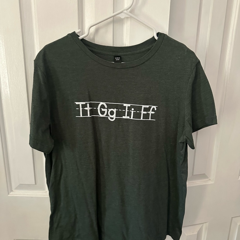SHEIN Green Short Sleeve Tee Casual Cotton Blend